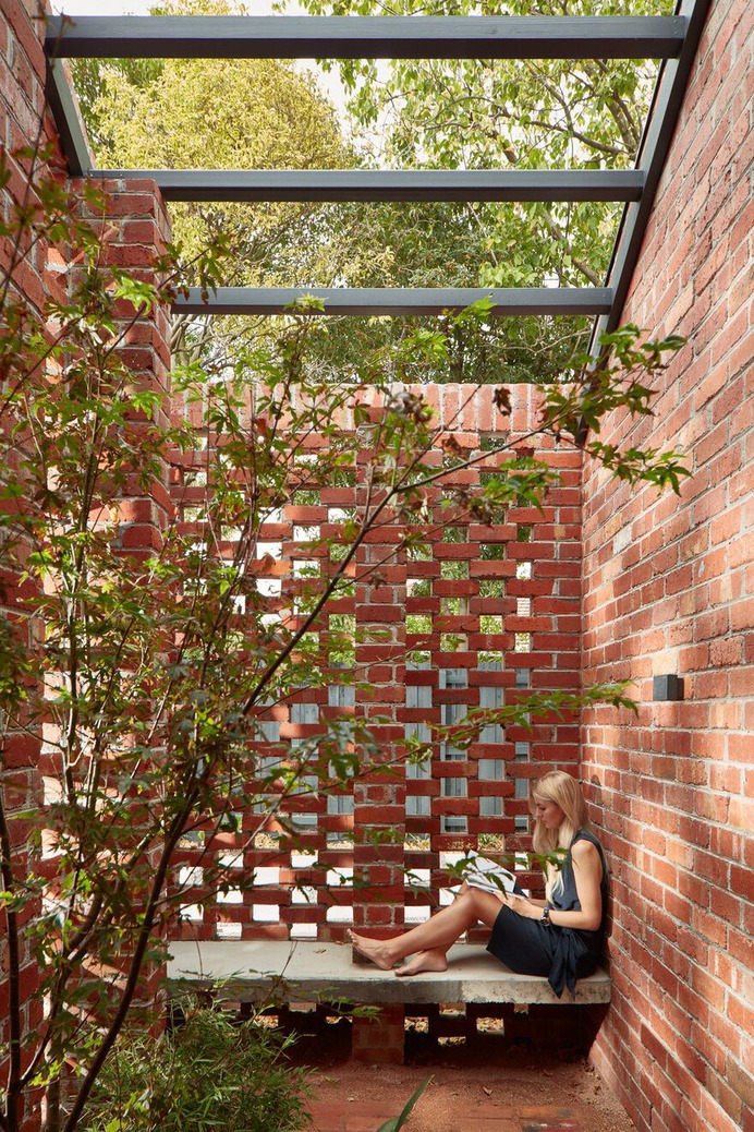 outdoor / Breathe Architecture