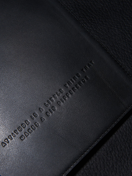 http://deutscheundjapaner.com/ #embossing #leather