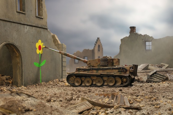 Frank Kunert - Fotografien kleiner Welten - Galerie #miniature #art #photography