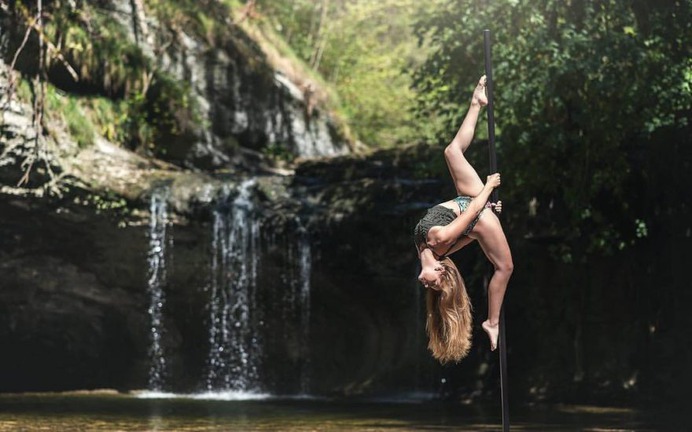 Dramatic Portraits of Dancers in The Streets by Dimitry Roulland