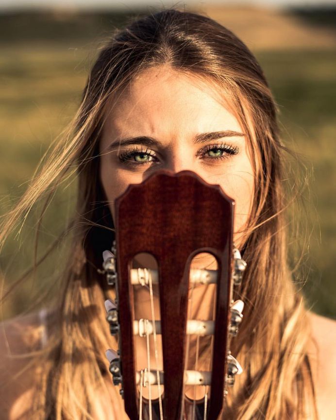 Gorgeous Beauty and Lifestyle Portrait Photography by Aitor Carrera