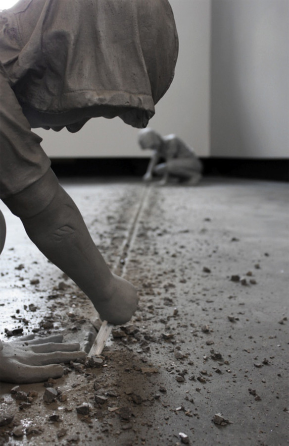 Gregor Gaidas Aluminum Boys Destroy Art Gallery Floors, http://www.thisiscolossal.com/wp-content/uploads/2012/07/gregor-6.jpg #sculpture #white #black #boys #and