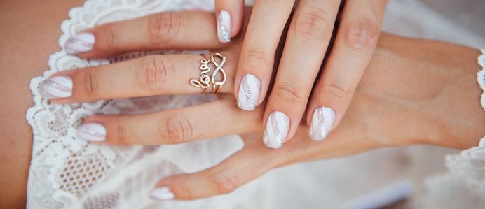We have collected wedding nails 2019 ideas based on the Instagram trends. In our gallery you will find the most popular ideas.