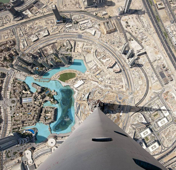 CJWHO ™ (google maps reaches new heights with views inside...) #dubai #design #landscape #architecture #google