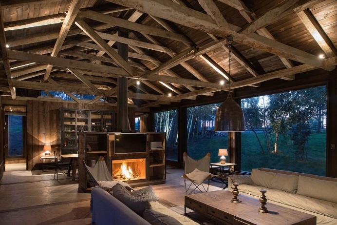 Shed house at Lake Ranco
