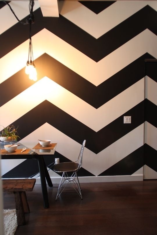 Jared's Graphic Organic "Male Model" House Tour #model #house #graphic #jareds #male #organic #tour