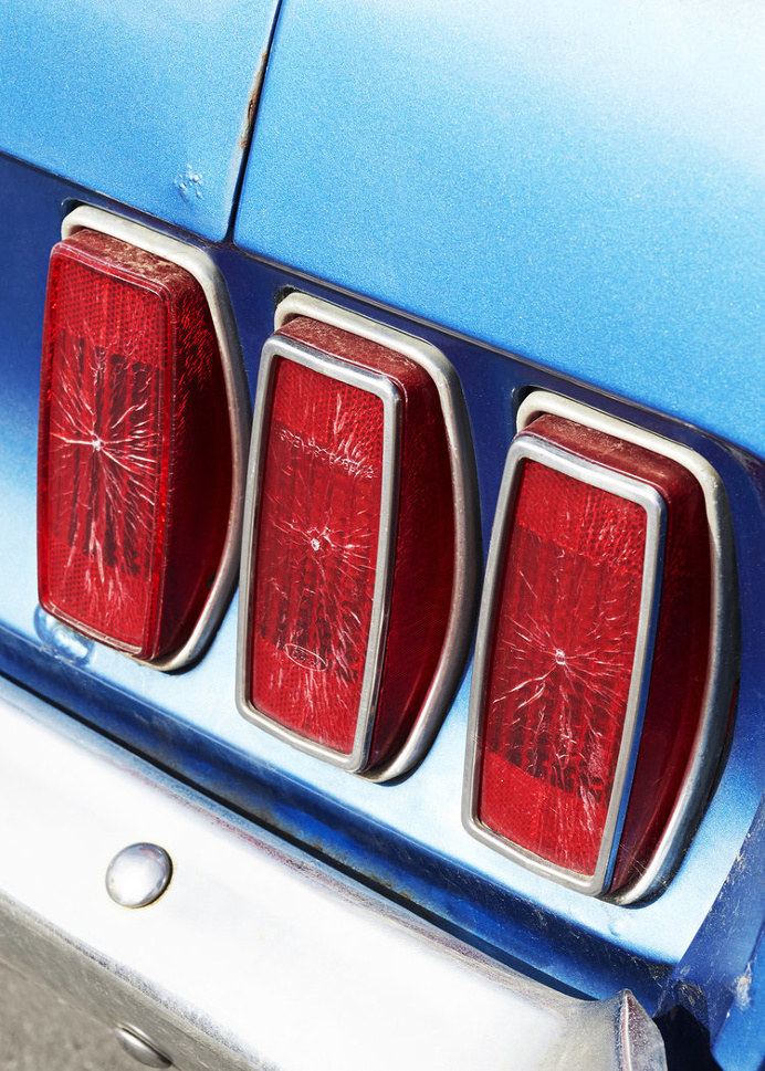 mustang, blue