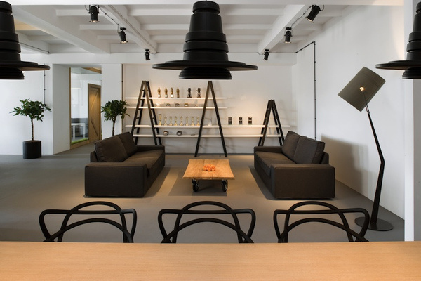 PAGI by Morpho Studio #modern #design #minimalism #minimal #leibal #minimalist