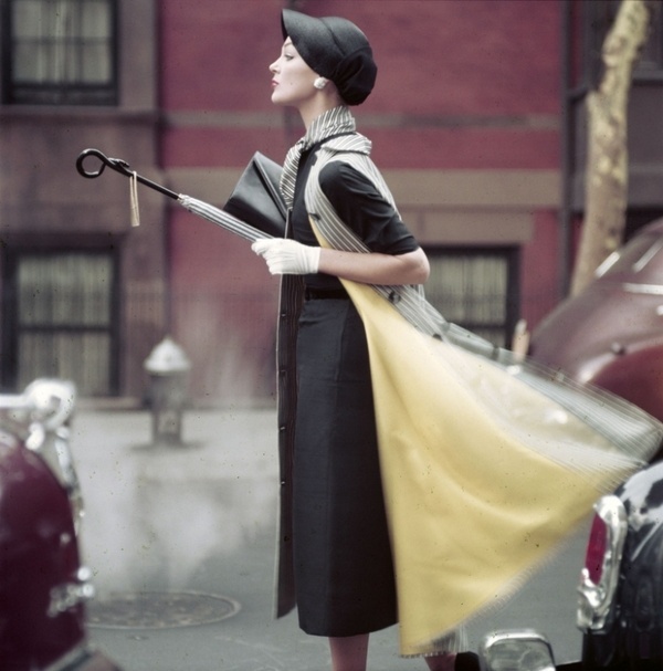 Norman Parkinson - Traffic - Photos - Photohab - Photographer's Portfolios #fashion #photography #inspiration