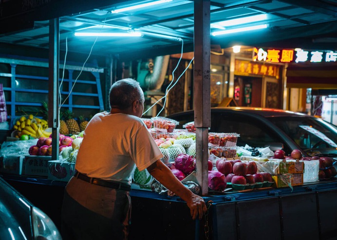 Just Another Night in Taipei: Atmospheric Street Photography by Alessandro Zanoni