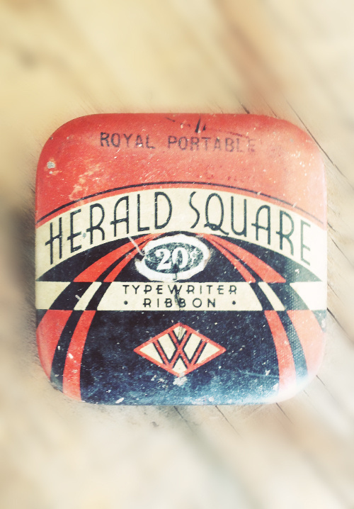 Type Hunting #typography #vintage #type #retro #old