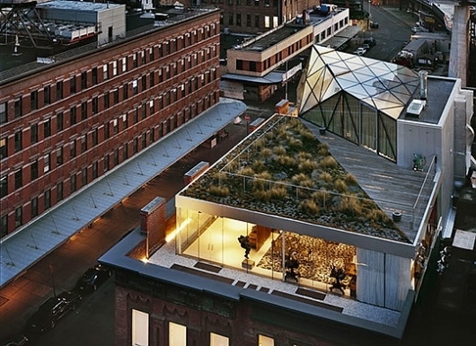 Diane von Furstenberg – Glass Penthouse in NYC dvf-glass-penthouse-meatpacking-5 – Selectism.com #nyc #apartment #penthouse #architecture