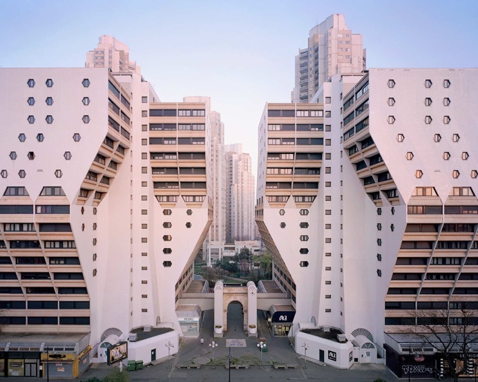 Virtually Abandoned Housing Estates in Paris Documented by Laurent Kronental
