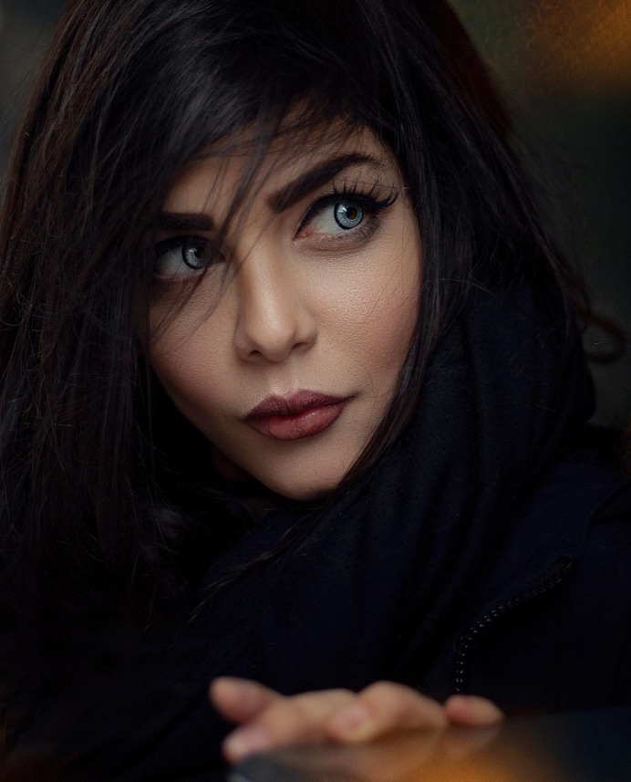 Gorgeous Beauty and Street Style Photography by Mutlu Anas