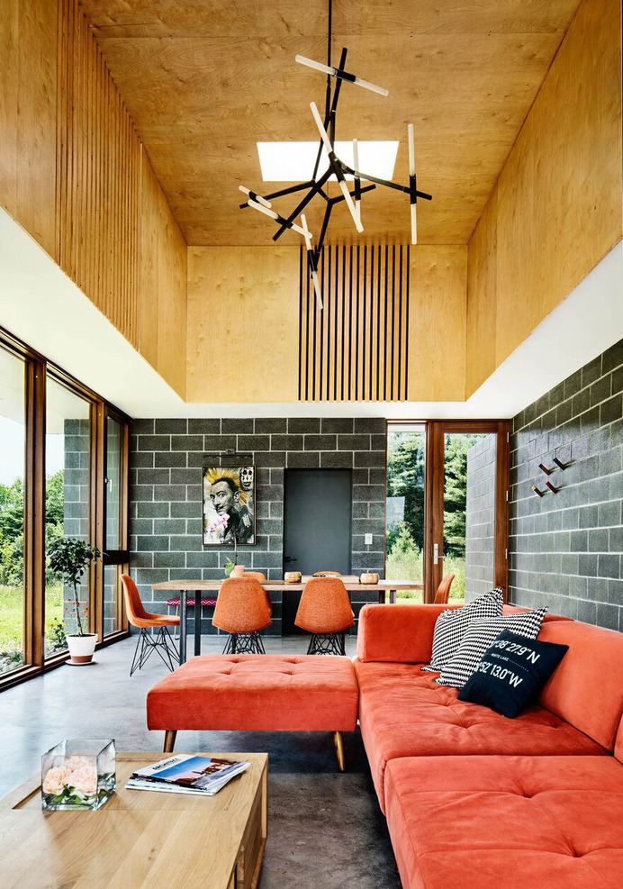 Catskills House Designed as an Escape from City Life