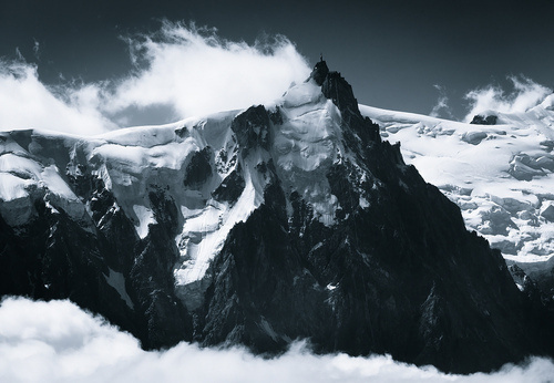 Mountains of Mist byÂ Jakub Polomski #photo #white #black #and