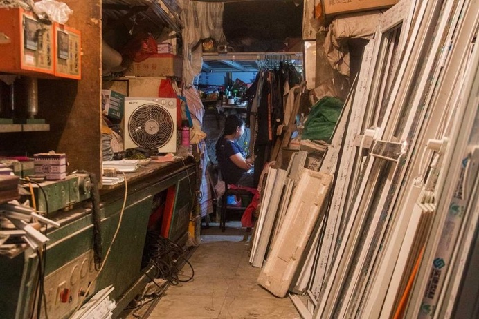 Symbiosis of Working and Living: Claustrophobic Homes of Beijing by Alina Fedorenko