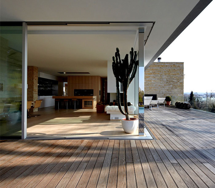 House S – Californian Easy Living at Lake Starnberg