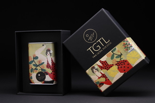EXTRA VIRGIN OLIVE OIL ANDALUCIA on Behance #packaging