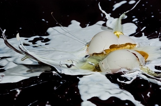 Eye-Popping Photos Capture Splattered Eggs Frozen in Time | Co.Design #glitter #smash #eggs #photography #cracked #neon