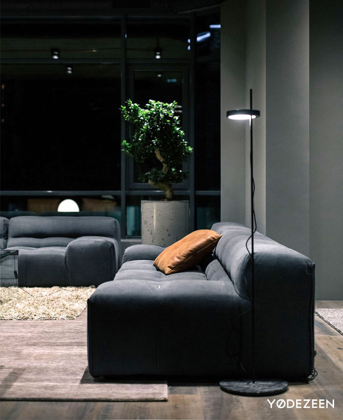 Trendy Dark Bachelor Apartment by YoDezeen - InteriorZine