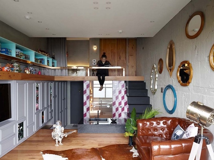 Eclectic House for Two Collectors of Toys / Taipei City