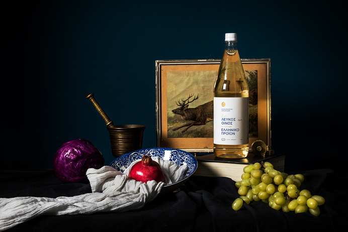 Andreou Winery - Basic Wine on Behance
#packaging #wine #bottle #label #minimal #typography #layout #greek #loonatiks
