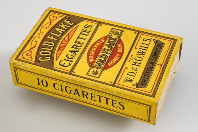 Packet of 10 'Gold Flake' cigarettes, England, 1910-1939 | Science Museum Group Collection