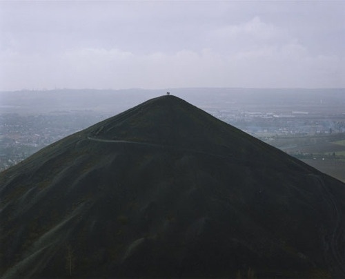 this isn't happiness™ (Naoya Hatakeyama), Peteski #mountain #couple #hill #landscape #hiking