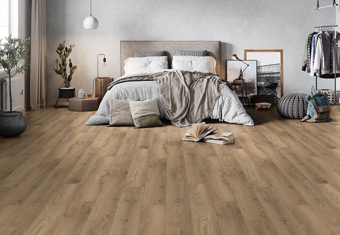 Panele produkowane z troską o środowisko 
Panele laminowane Atlantic marki KronoOriginal są przyjazne dla środowiska naturalnego, ponieważ w 90% wykonane są z drewna pozyskiwanego z lasów zarządzanych w sposób zrównoważony. Co więcej, cały łańcuch produkcyjny – od surowców po gotowy produkt – został certyfikowany i jest regularnie kontrolowany przez niezależnych ekspertów, co zapewnia spokój i ochronę naszego środowiska.