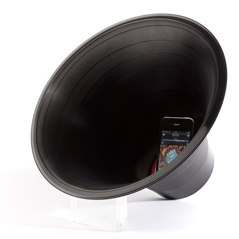 Dezeen » Blog Archive » Change the Record by Paul Cocksedge #record #iphone #vinyl #speaker