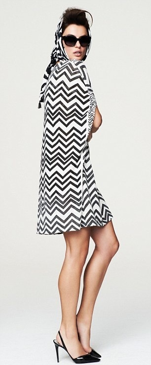 retro zig-zag clothing #clothing #pattern #woman #zigzag #texture #waves