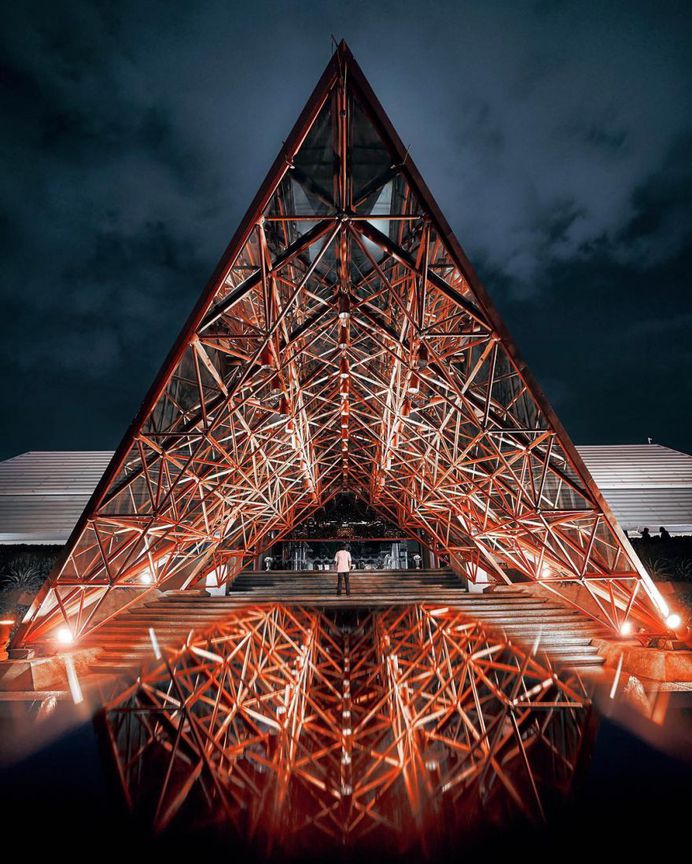 #webangkok: Creative Street Photography by Karunchai Treetrong