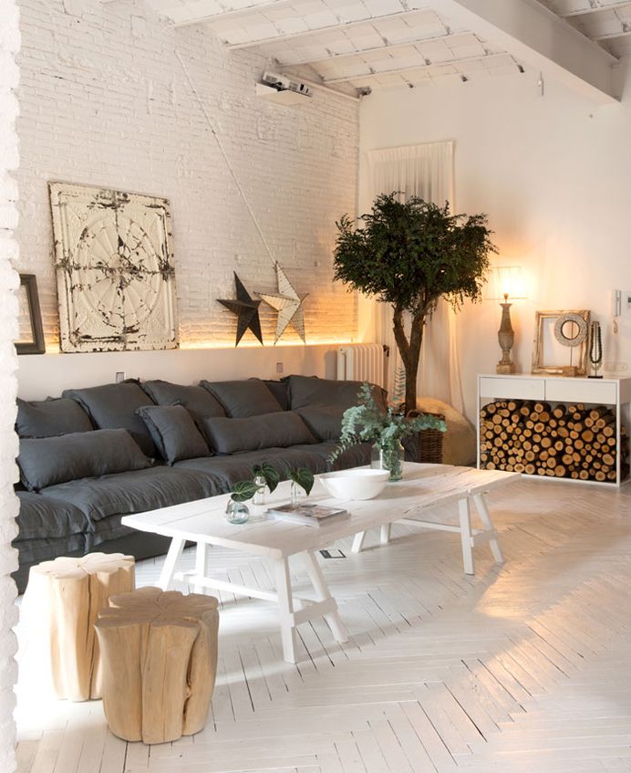 Marta Castellano Restored an old Home in Barcelona
