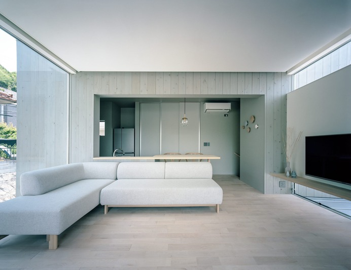 Himeji House by Fujiwaramuro Architects
