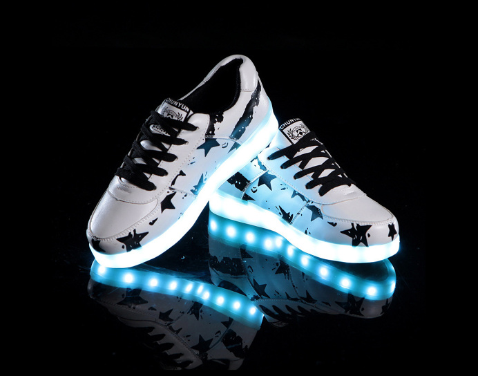 Couple fashion shoes luminous