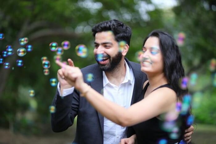 Pre wedding photoshoot trick