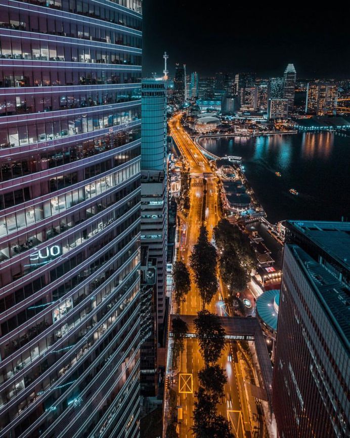 Singapore's Architecture and Urban Landscapes by Benny Tang