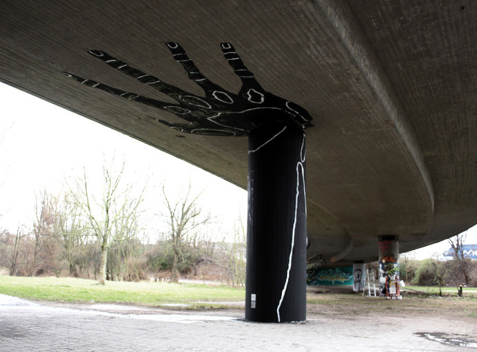 DETHJUNKIE* : Photo #arm #hand #mural