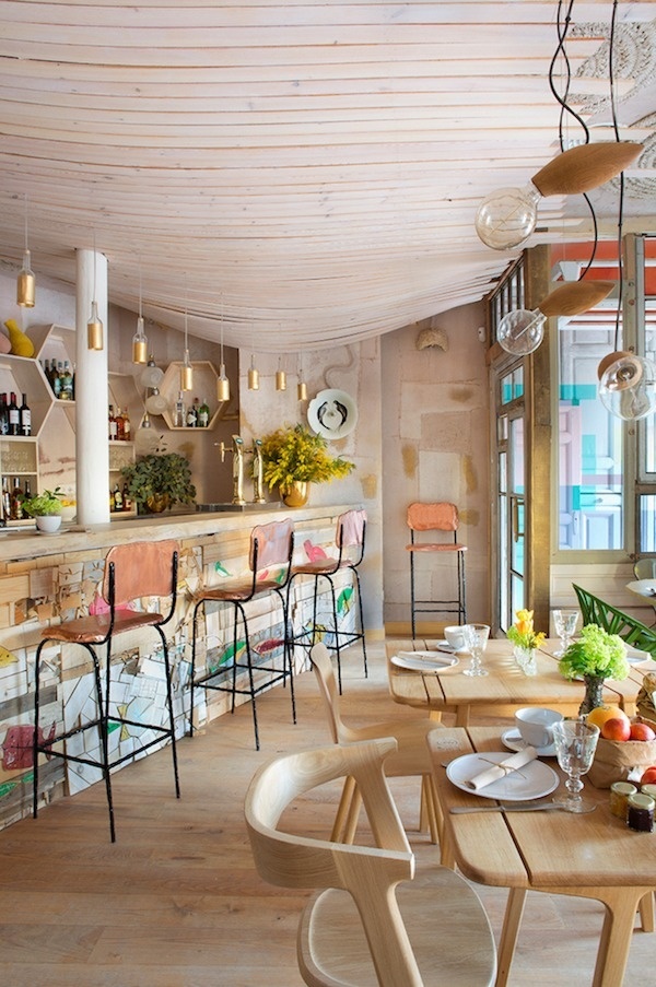 Mama Campo restaurant eclectic design with decors and pastel shades - www.homeworlddesign. com (10) #madrid #design #interiors #restaurant