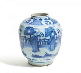 Early bulbous Vase, in Chinese style #porcelain