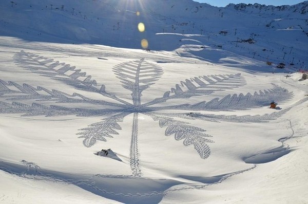 3d snow art #3d #his #france #each #pai #snow #is #there #the #it #creating #and #art #when #artis #winter