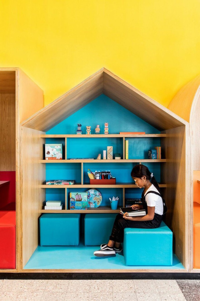 Hayarden School - Community project for Children of Immigrants & Children of Refugees