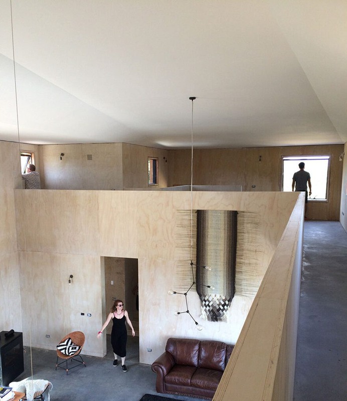 Casa Hualle / Ampuero Yutronic