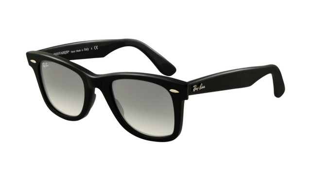 it is pretty cool, ray ban sunglasses must be have!! #fashion #womenfashion #sunglasses