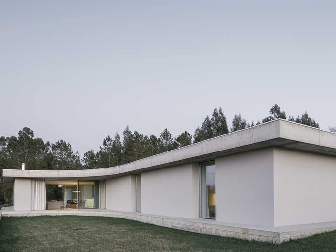 Gloma House / Bruno Dias Arquitectura