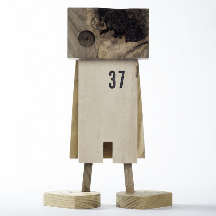 Daniel Moyer: fdup.toys | Sgustok Design