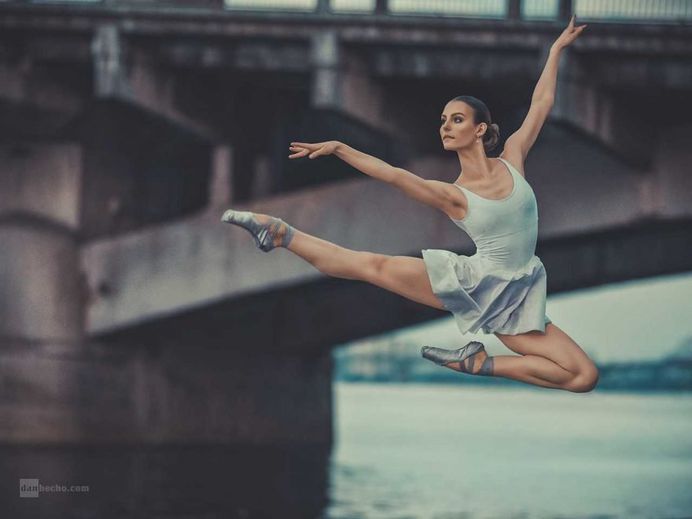 Beauty and Artistic Portrait Photography by Dan Hecho