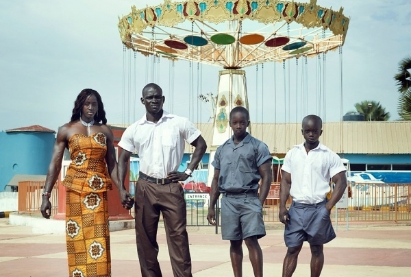 KS_gambia_pretpark_familie_finformatdefwebklein – Fubiz™ #bodybuilders
