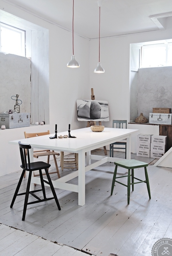 Méchant Design #interior #chairs #lamps #table #room